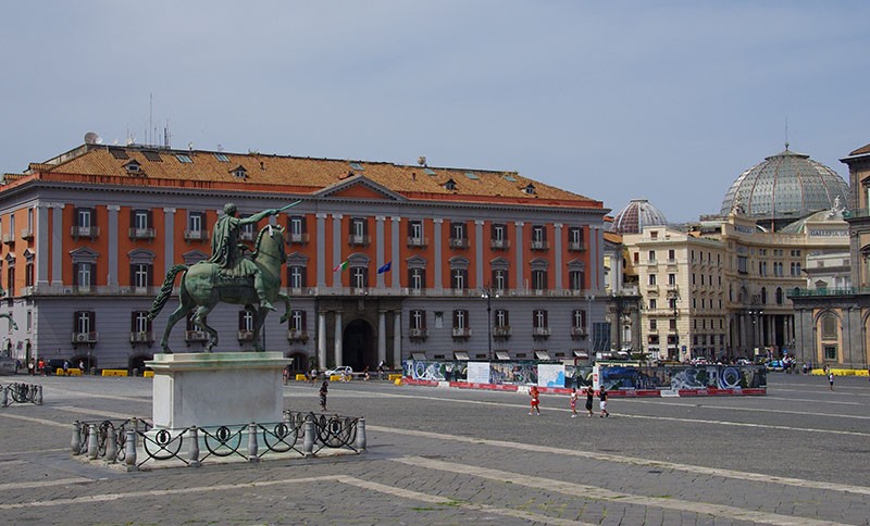 Naples piazza del plebiscito