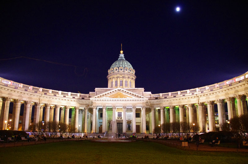 St Petersbourg by night - N.D. de Kazan