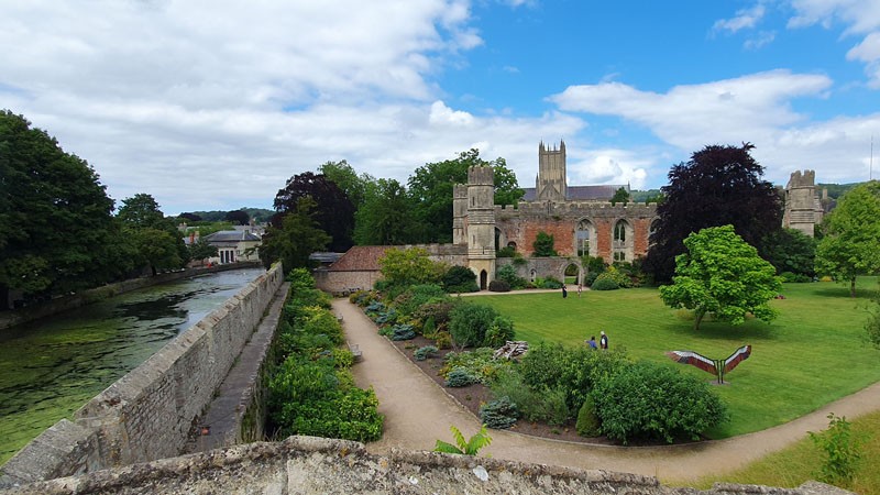 Wells jardin du palais episcopal