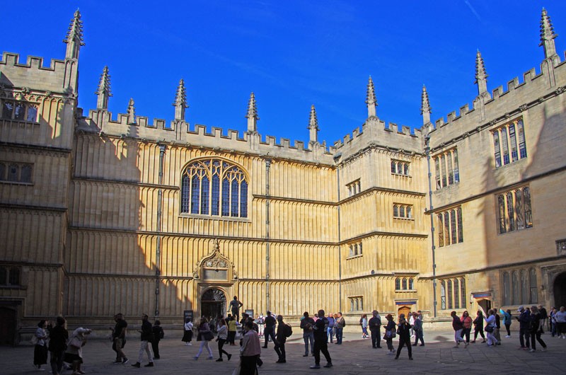 Oxford Radcliffe square