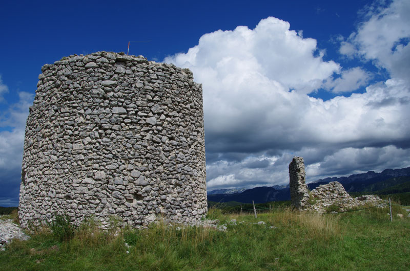 Ruine du moulin - Vassieux en Vercors