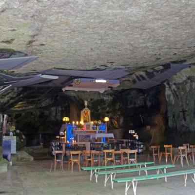 Grotte et chapelle N D de Remonot