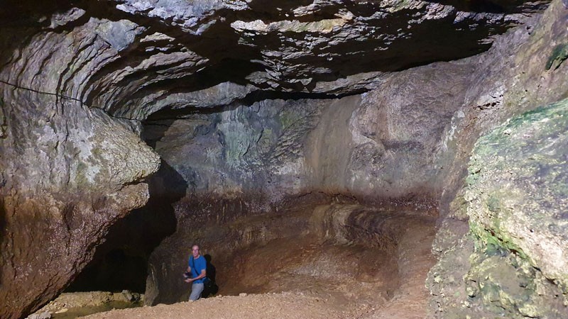 Grotte et chapelle N D de Remonot