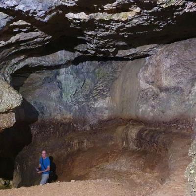 Grotte et chapelle N D de Remonot