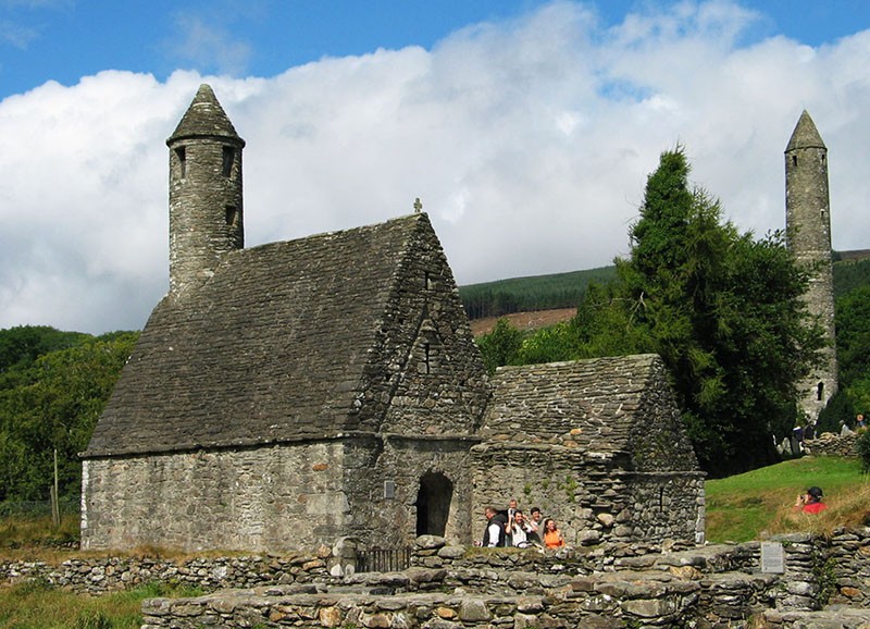 Glendalough site monastique