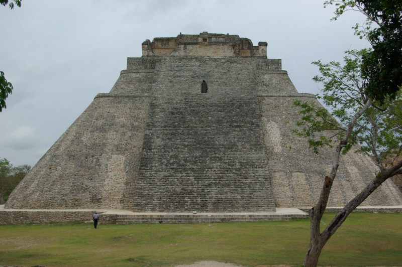 Uxmal - Pyramide du Devin