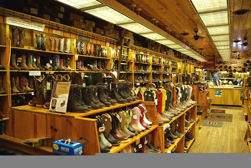 Wall - South Dakota - boots shop