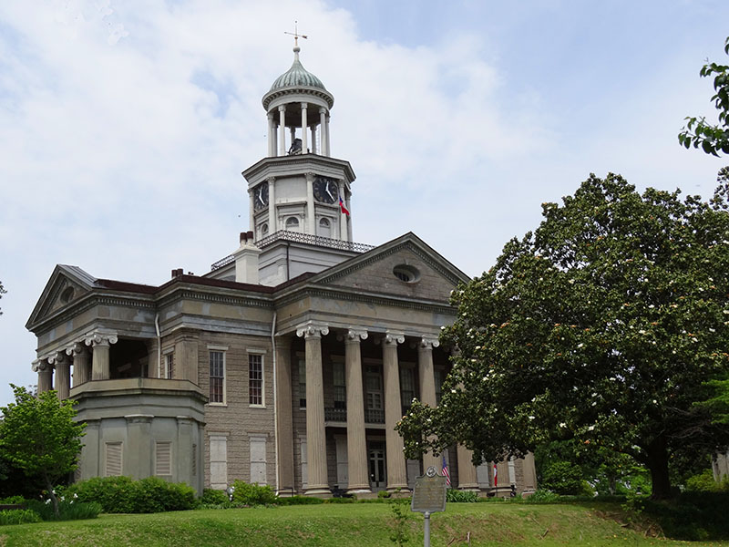 Vicksburg-Old courthouse