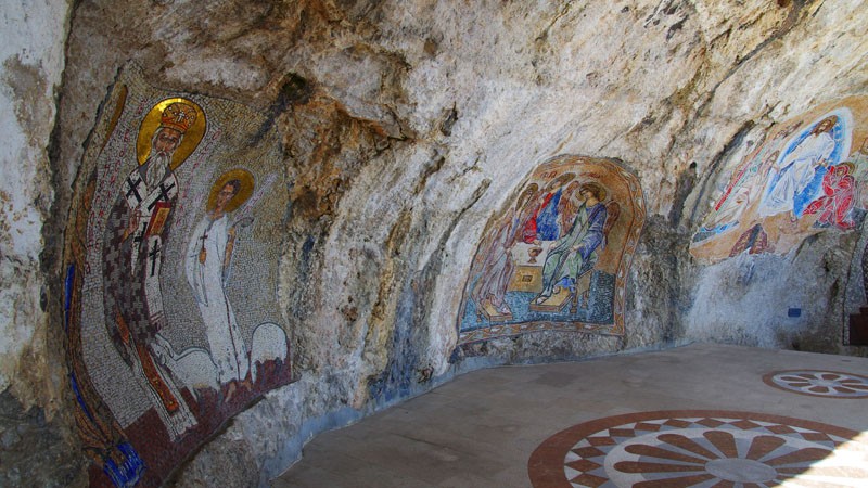 Monastère d'Ostrog