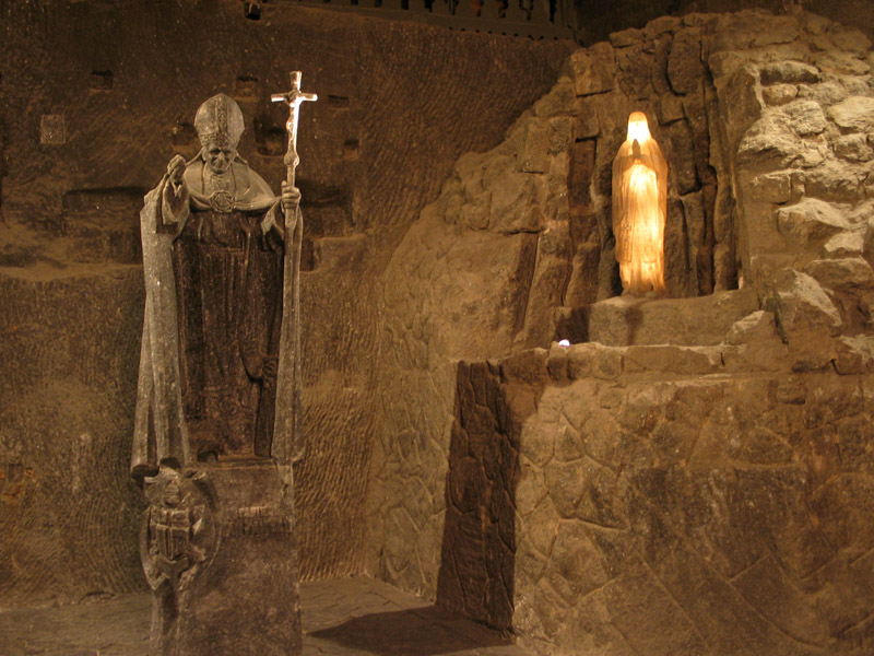 Wieliczka - statue de sel du Pape Jean-Paul II