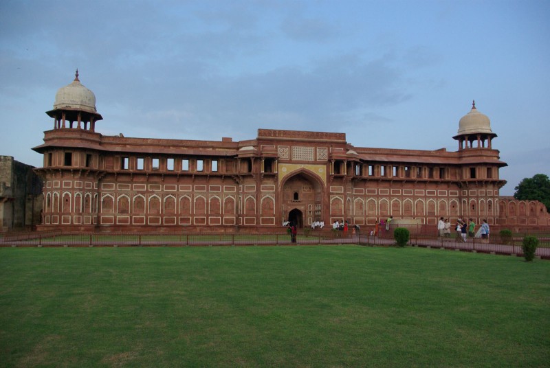 Agra fort rouge 