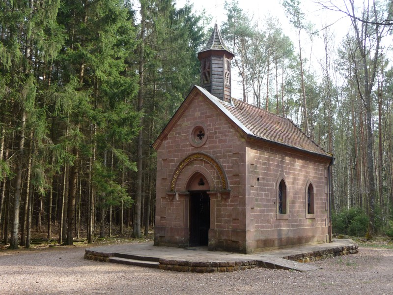 Chapelle près étang de Hanau